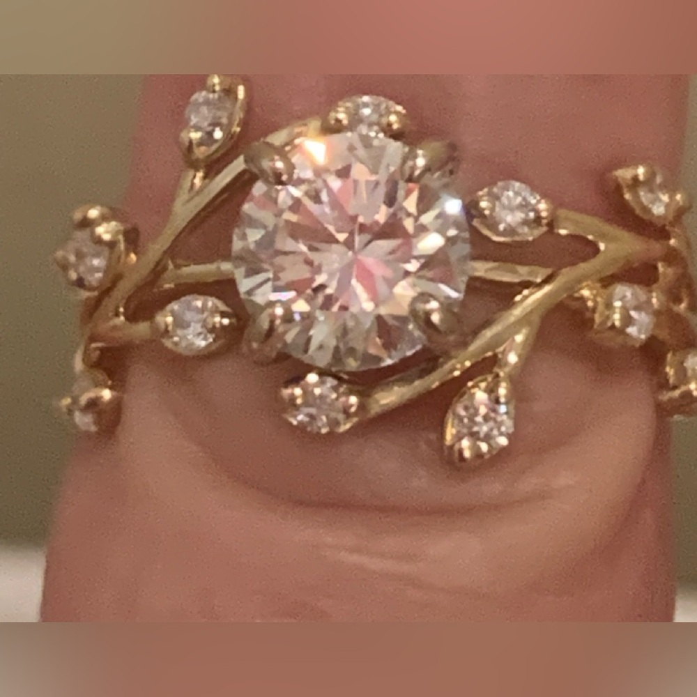 14K Natural 1 ct +Diamond Solitaire with accents